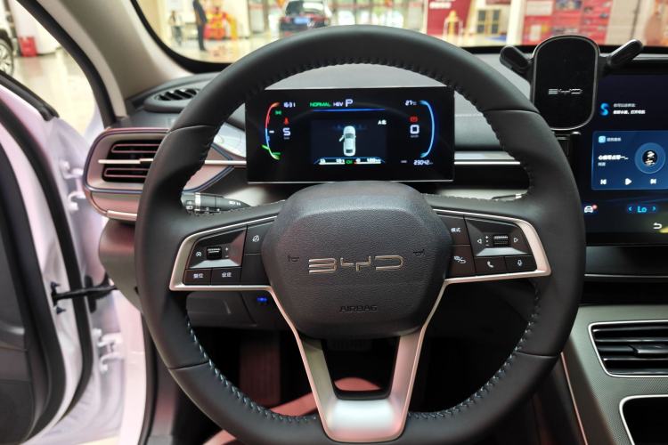 Used BYD Destroyer 05 2024 HONOR Edition DM-i 55KM Luxury Model Steering Wheel