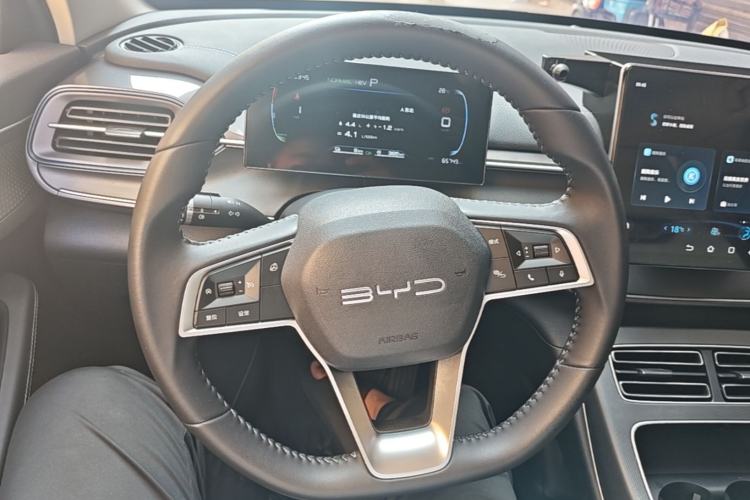 Used BYD Destroyer 05 2024 HONOR Edition DM-i 55KM Luxury Model Steering Wheel