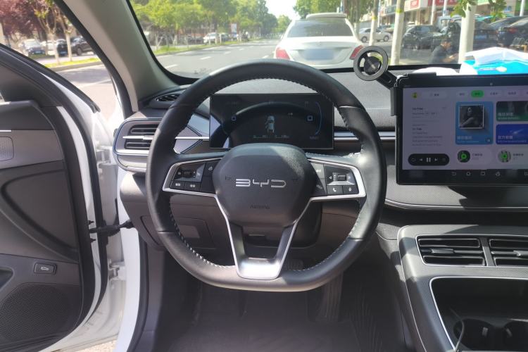 Used BYD Destroyer 05 2024 HONOR Edition DM-i 55KM Luxury Model Steering Wheel