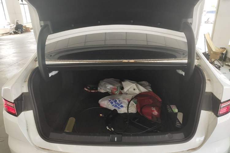 Used BYD Destroyer 05 2024 HONOR Edition DM-i 55KM Luxury Model Trunk
