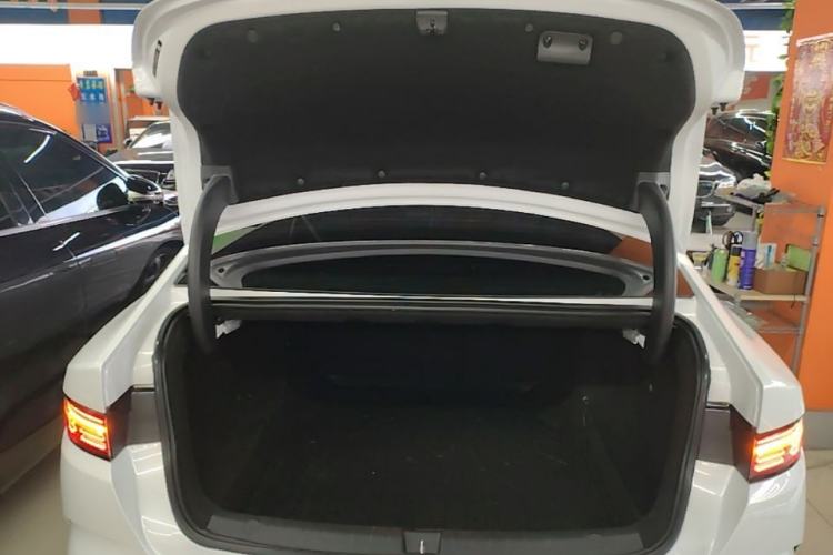 Used BYD Destroyer 05 2024 Honor Edition DM-i 120KM Luxury Model Trunk