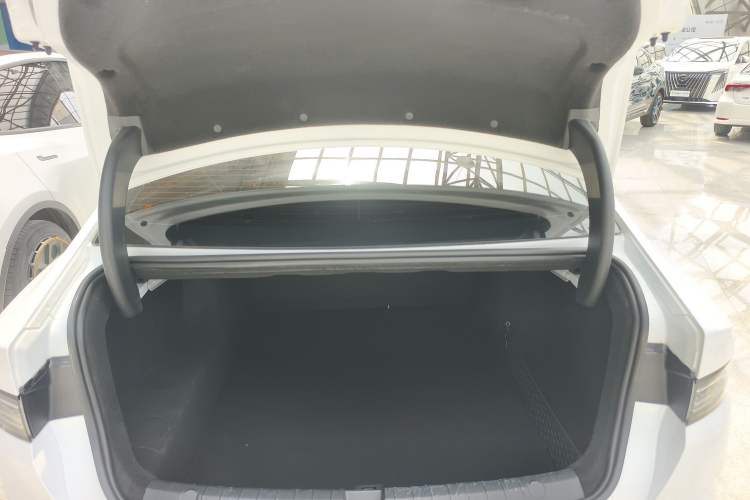 Used BYD Destroyer 05 2024 HONOR Edition DM-i 55KM Luxury Model Trunk
