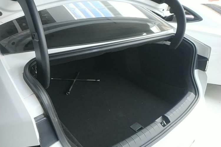 Used BYD Destroyer 05 2024 HONOR Edition DM-i 55KM Luxury Model Trunk