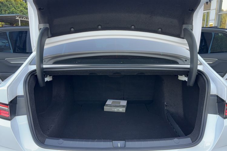 Used BYD Destroyer 05 2024 HONOR Edition DM-i 55KM Luxury Model Trunk