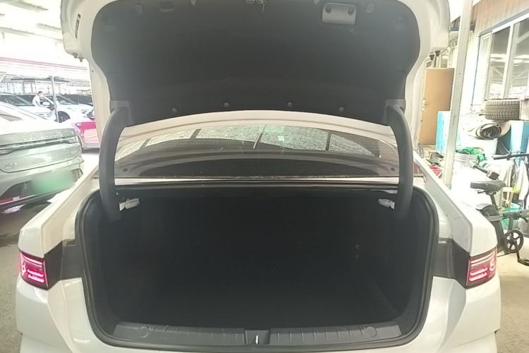 Used BYD Destroyer 05 2024 HONOR Edition DM-i 55KM Luxury Model Trunk