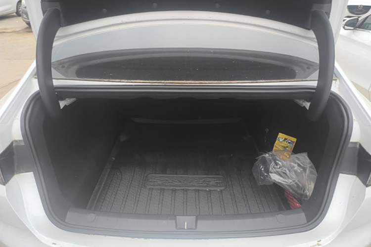 Used BYD Destroyer 05 2024 HONOR Edition DM-i 55KM Luxury Model Trunk