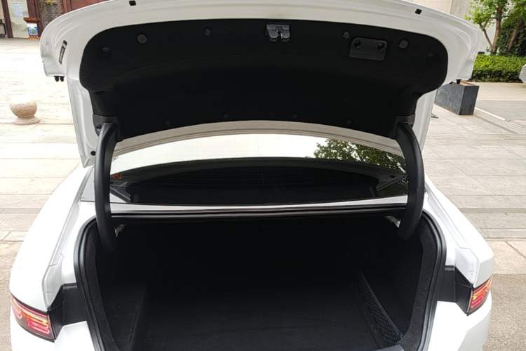 Used BYD Destroyer 05 2024 HONOR Edition DM-i 55KM Luxury Model Trunk