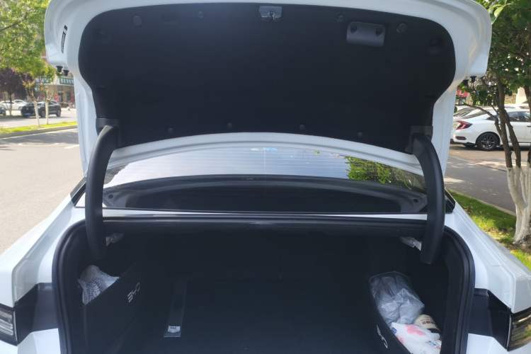 Used BYD Destroyer 05 2024 HONOR Edition DM-i 55KM Luxury Model Trunk