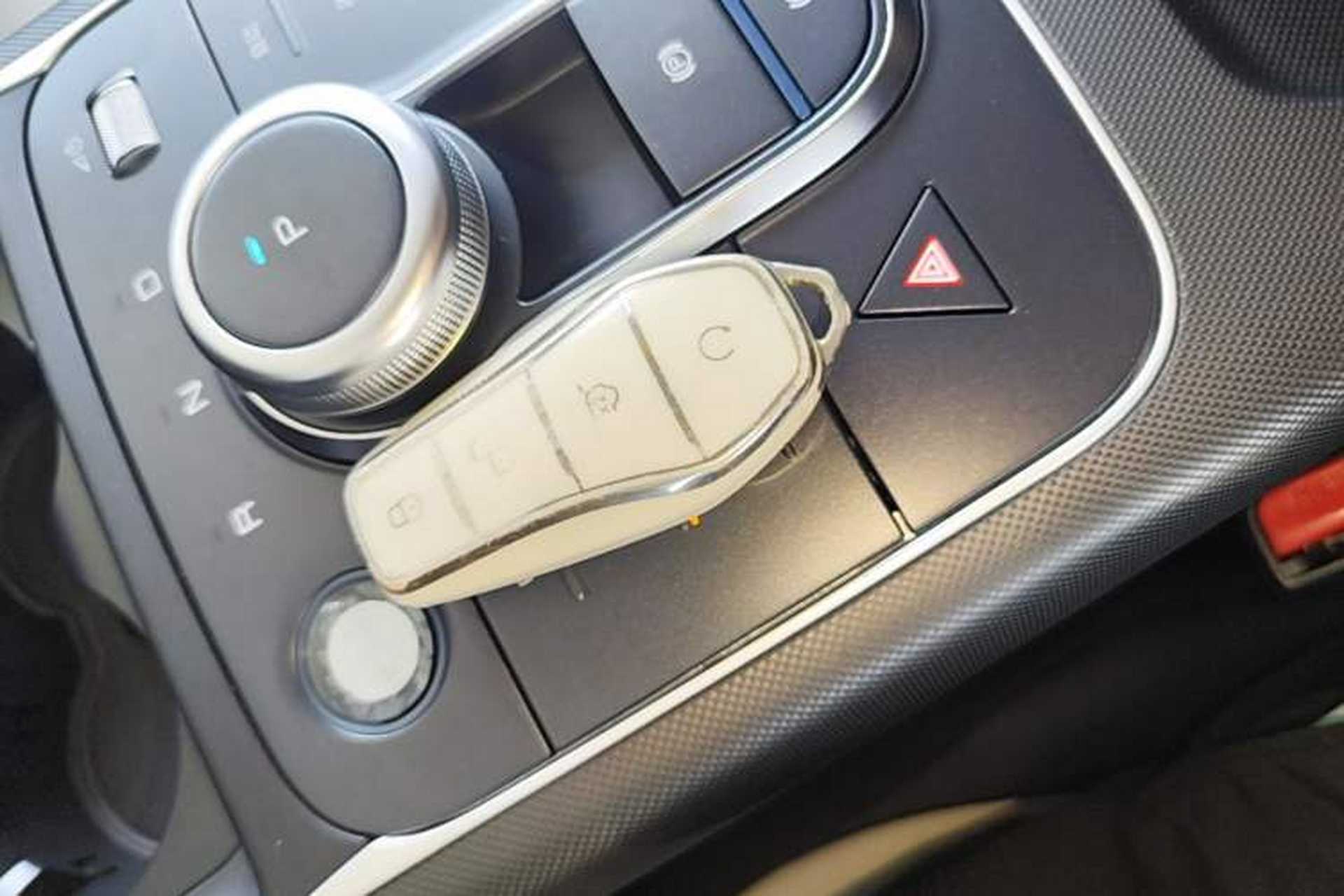 Used BYD Destroyer 05 2024 HONOR Edition DM-i 55KM Luxury Model Vehicle Key