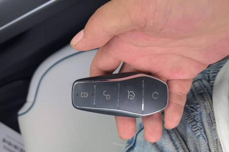 Used BYD Destroyer 05 2024 HONOR Edition DM-i 55KM Luxury Model Vehicle Key