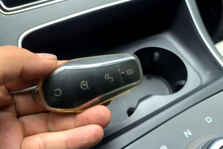 Used BYD Destroyer 05 2024 HONOR Edition DM-i 55KM Luxury Model Vehicle Key