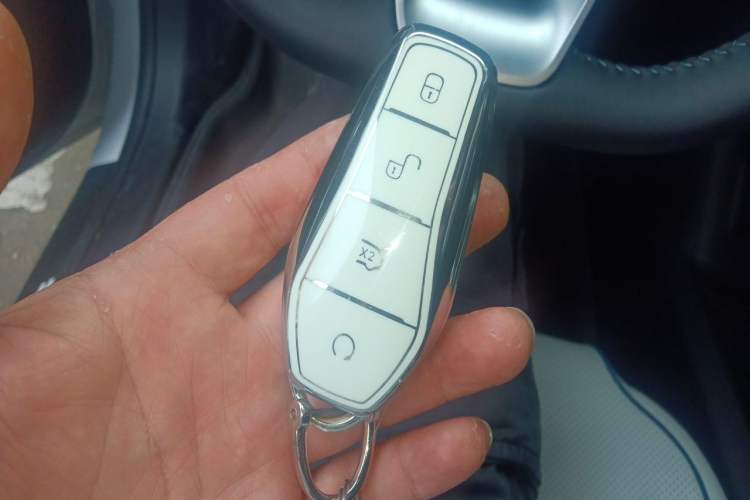 Used BYD Destroyer 05 2024 HONOR Edition DM-i 55KM Luxury Model Vehicle Key