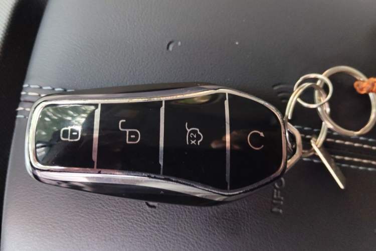 Used BYD Destroyer 05 2024 HONOR Edition DM-i 55KM Luxury Model Vehicle Key
