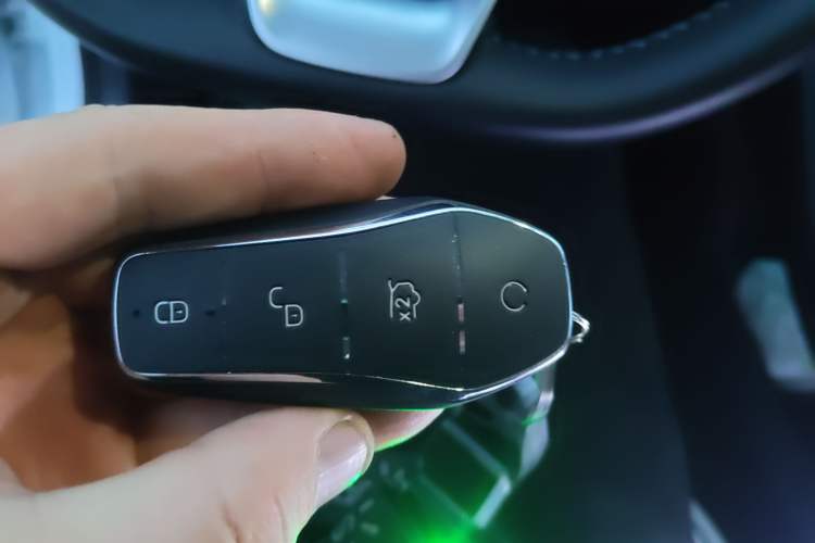 Used BYD Destroyer 05 2024 HONOR Edition DM-i 55KM Luxury Model Vehicle Key