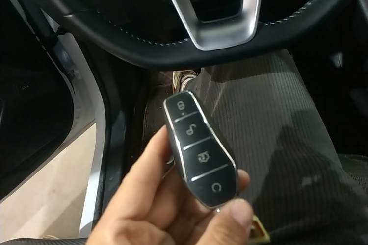 Used BYD Destroyer 05 2024 HONOR Edition DM-i 55KM Luxury Model Vehicle Key