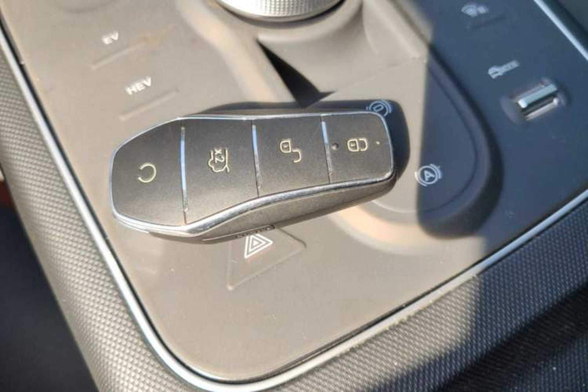 Used BYD Destroyer 05 2024 HONOR Edition DM-i 55KM Luxury Model Vehicle Key