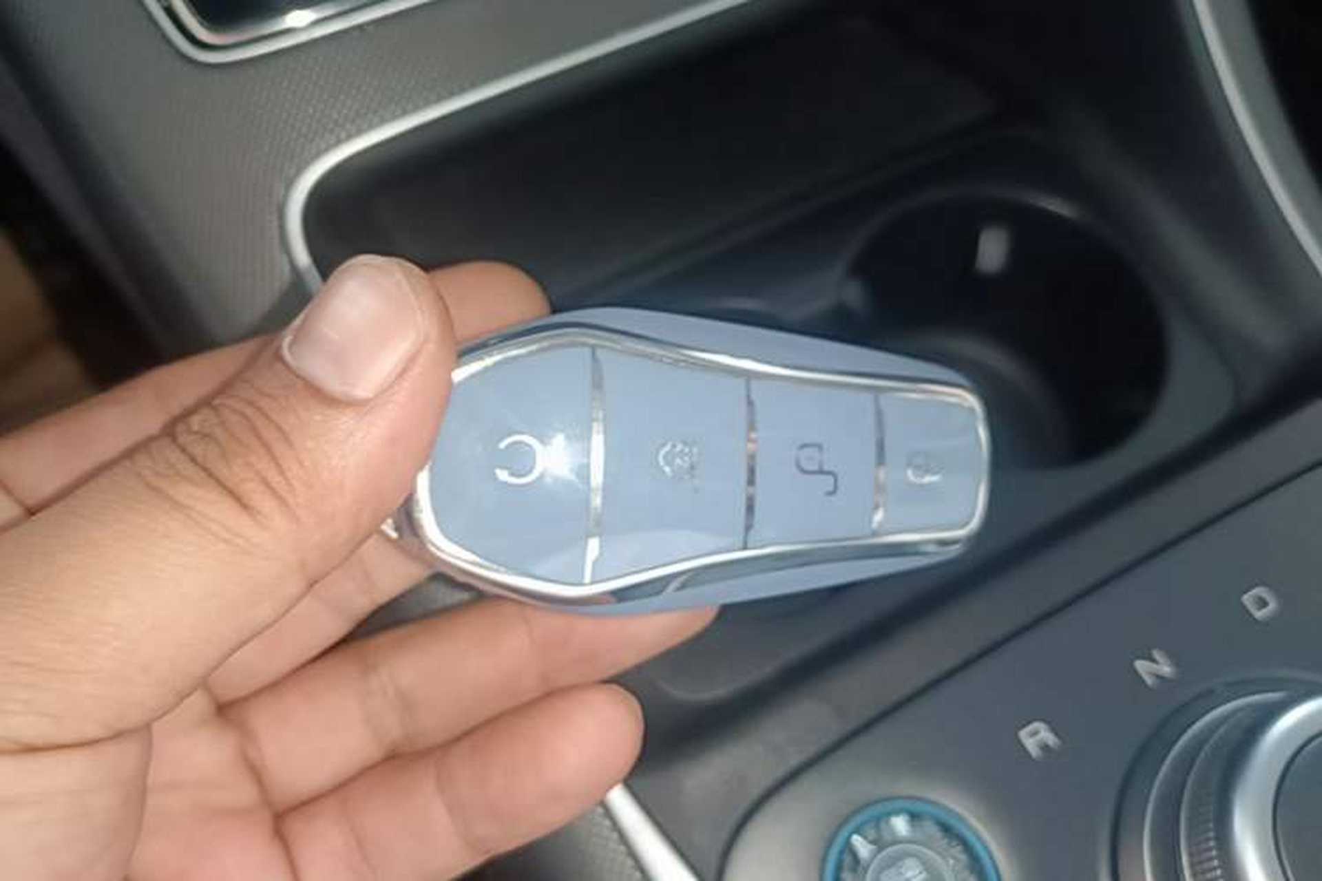 Used BYD Destroyer 05 2024 HONOR Edition DM-i 55KM Luxury Model Vehicle Key