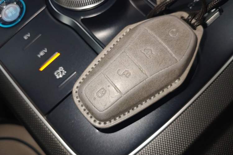 Used BYD Destroyer 05 2024 HONOR Edition DM-i 55KM Luxury Model Vehicle Key