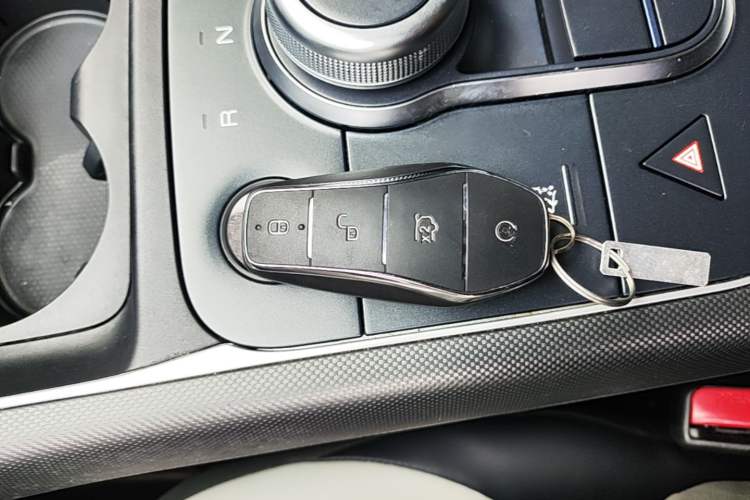 Used BYD Destroyer 05 2024 HONOR Edition DM-i 55KM Luxury Model Vehicle Key