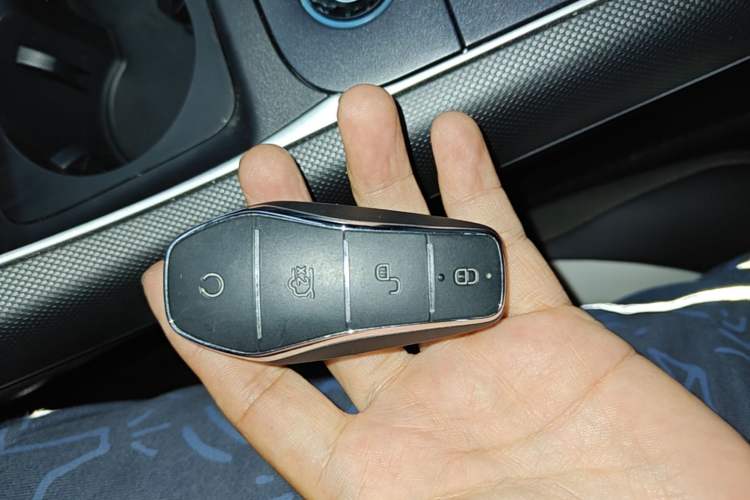 Used BYD Destroyer 05 2024 HONOR Edition DM-i 55KM Luxury Model Vehicle Key