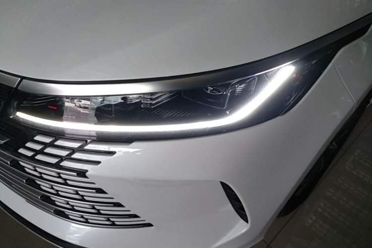 Used BYD Destroyer 05 2025 DM-i 55KM Standard Range Model Left Front Headlight