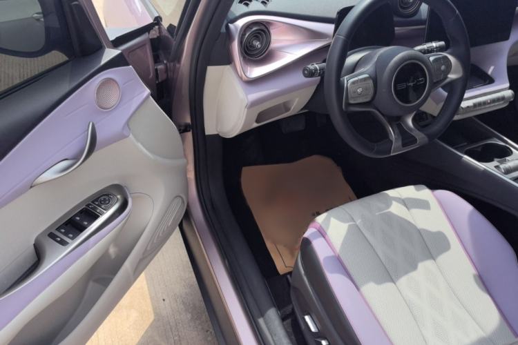 Used BYD Dolphin 2023 420 km Fashion Edition Interior 2