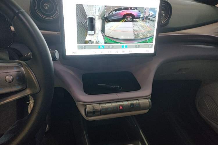 Used BYD Dolphin 2021 401km Knight Edition Audio And AC Panel