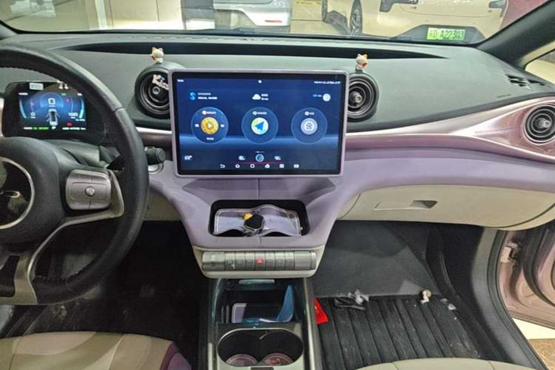 Used BYD Dolphin 2021 405 km Fashion Edition Audio And AC Panel
