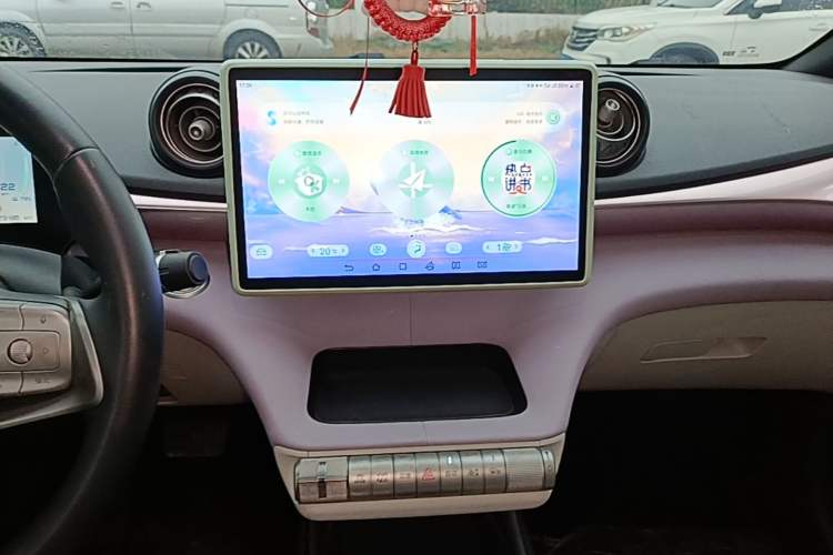 Used BYD Dolphin 2021 405 km Fashion Edition Audio And AC Panel