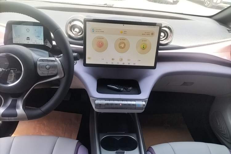 Used BYD Dolphin 2021 401km Knight Edition Audio And AC Panel