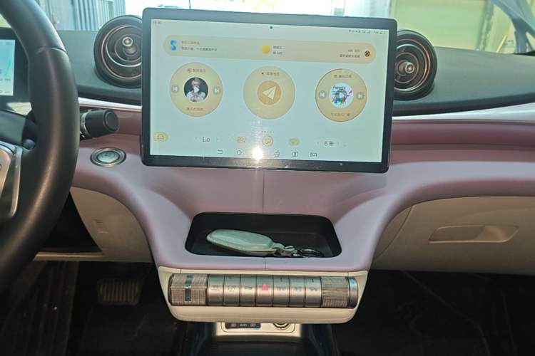 Used BYD Dolphin 2021 401km Knight Edition Audio And AC Panel