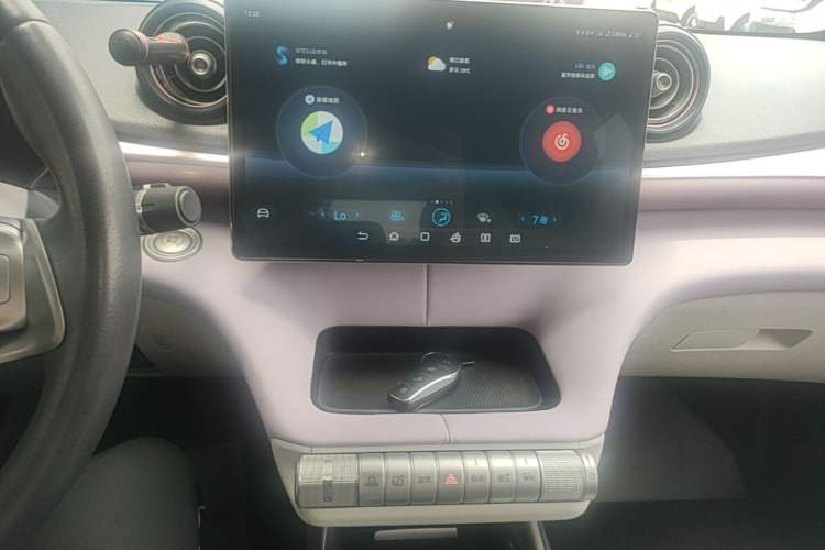 Used BYD Dolphin 2021 401km Knight Edition Audio And AC Panel