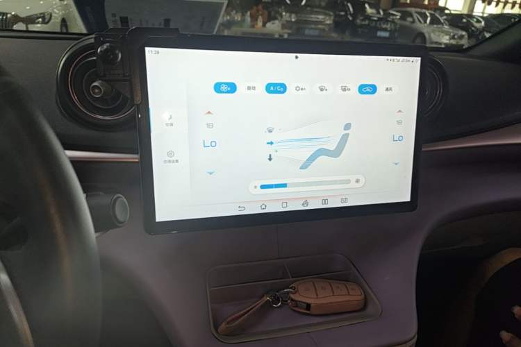 Used BYD Dolphin 2021 405 km Fashion Edition Audio And AC Panel
