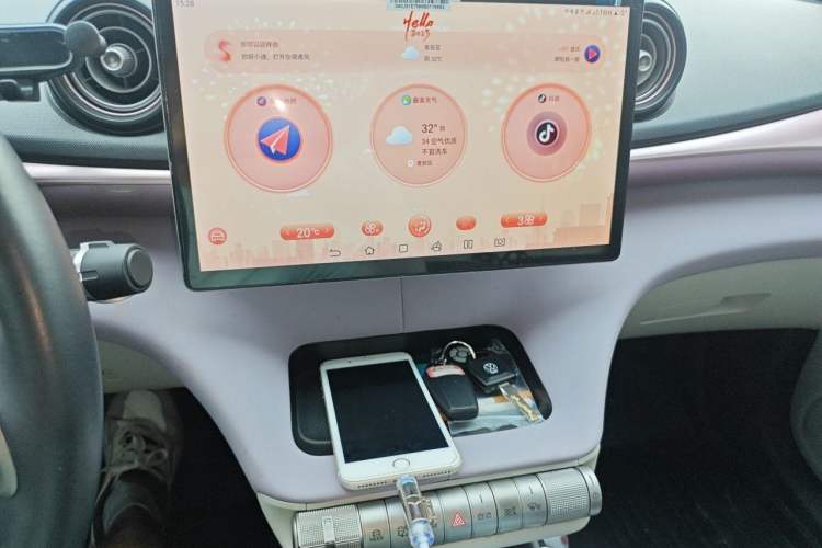 Used BYD Dolphin 2021 405 km Fashion Edition Audio And AC Panel