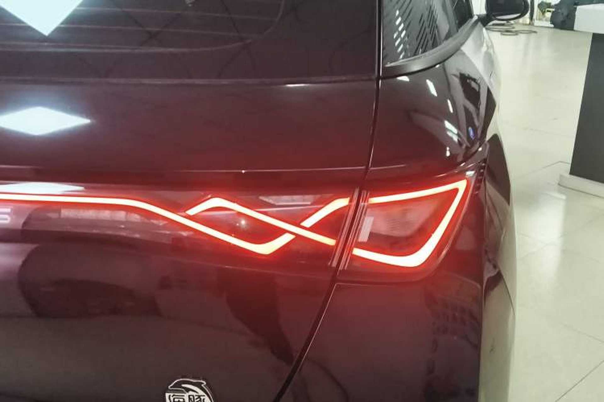 Used BYD Dolphin 2021 405 km Fashion Edition Exterior 3