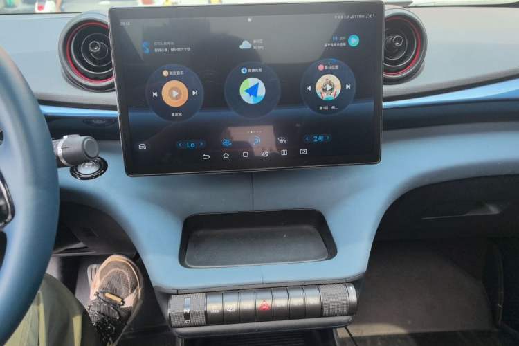 Used BYD Dolphin 2021 405 km Fashion Edition Audio And AC Panel