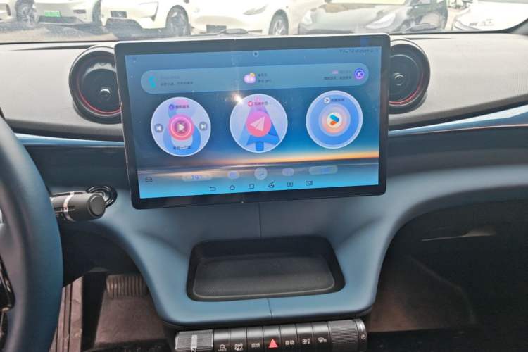 Used BYD Dolphin 2021 405 km Fashion Edition Audio And AC Panel