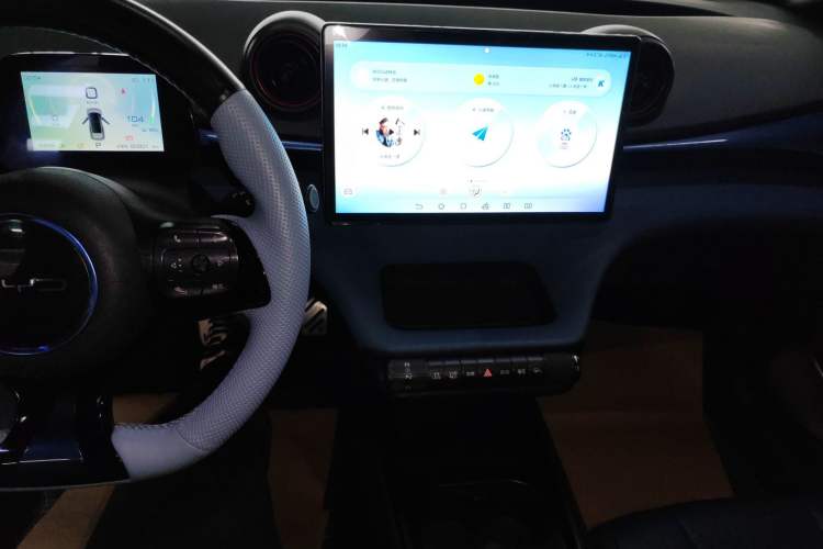 Used BYD Dolphin 2021 401km Knight Edition Audio And AC Panel