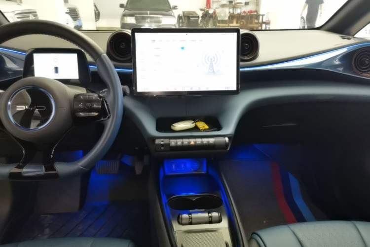 Used BYD Dolphin 2021 401km Knight Edition Audio And AC Panel