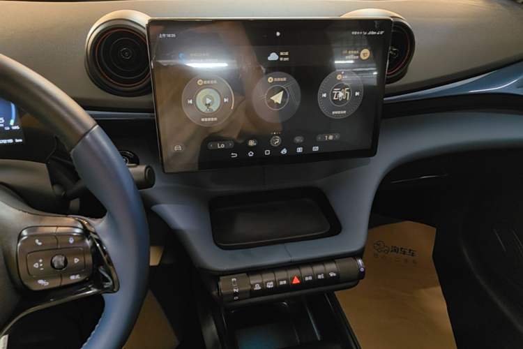 Used BYD Dolphin 2021 401km Knight Edition Audio And AC Panel