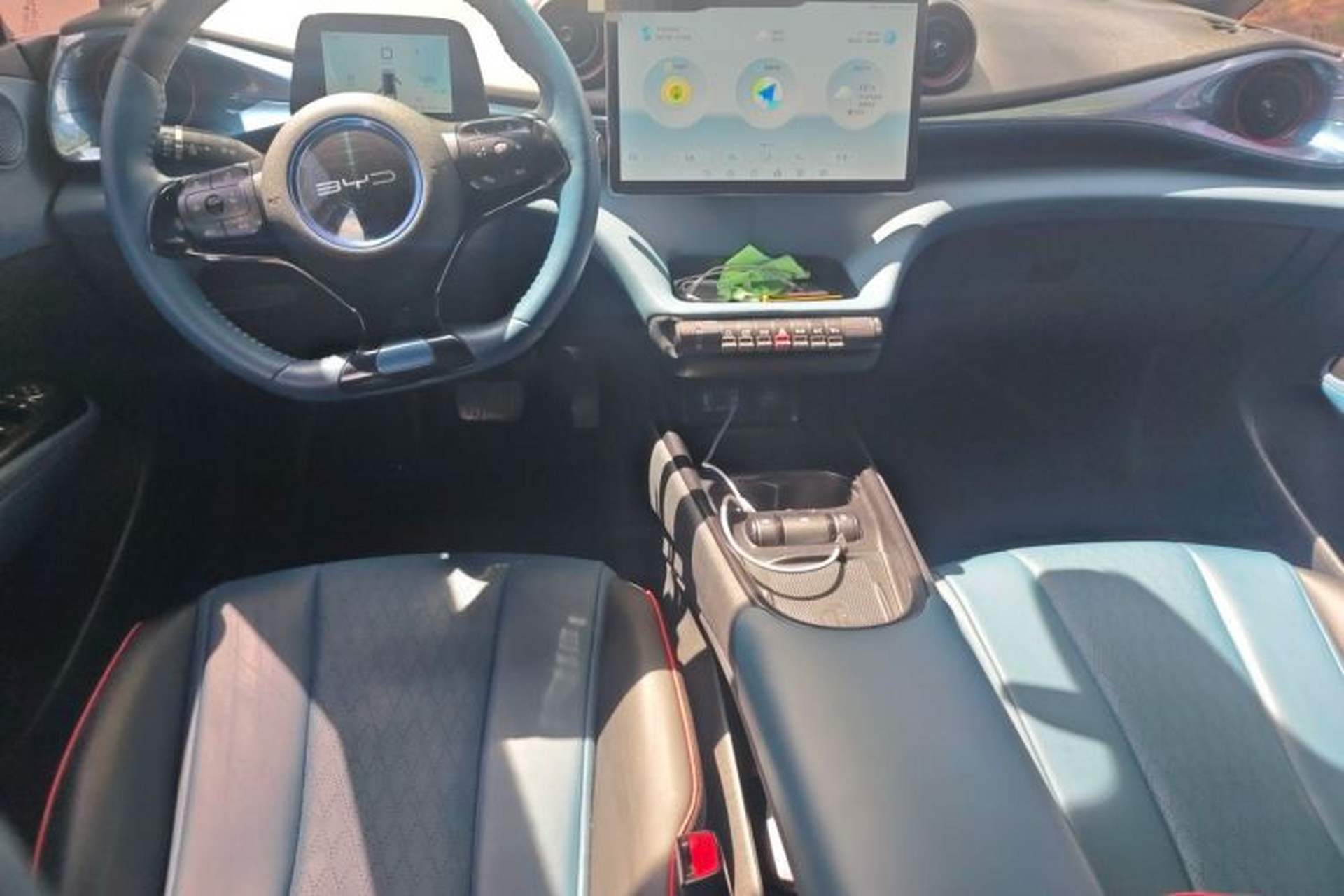 Used BYD Dolphin 2021 405 km Fashion Edition Center Console