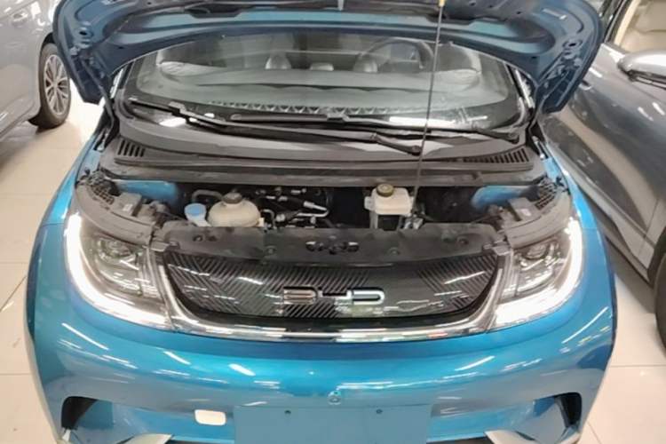 Used BYD Dolphin 2021 405 km Fashion Edition Engine Bay