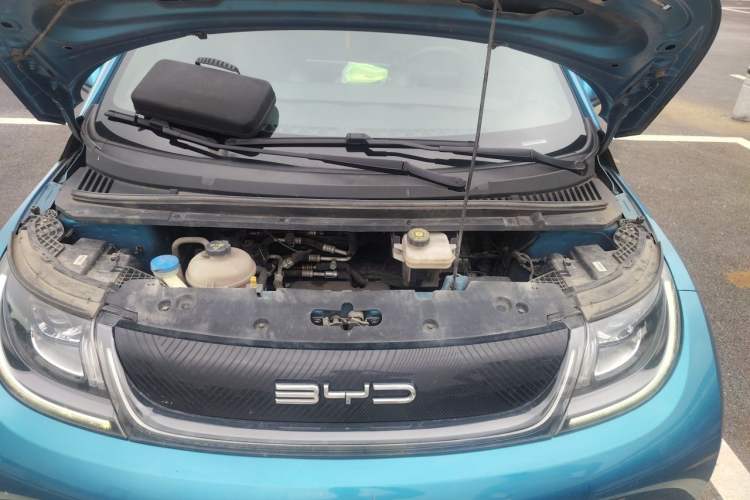 Used BYD Dolphin 2021 405 km Free Version Engine Bay