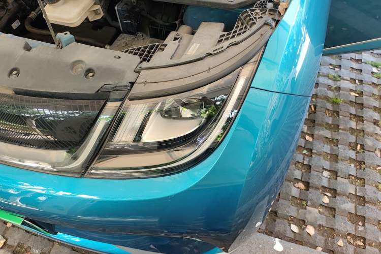 Used BYD Dolphin 2021 405 km Fashion Edition Engine Bay Left