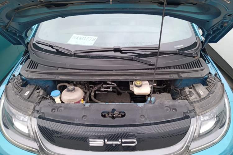 Used BYD Dolphin 2021 405 km Fashion Edition Engine Bay