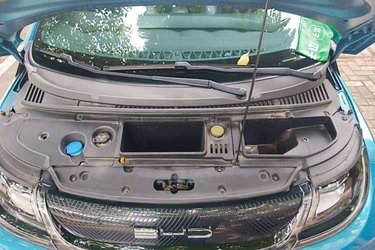 Used BYD Dolphin 2021 405 km Fashion Edition Engine Bay