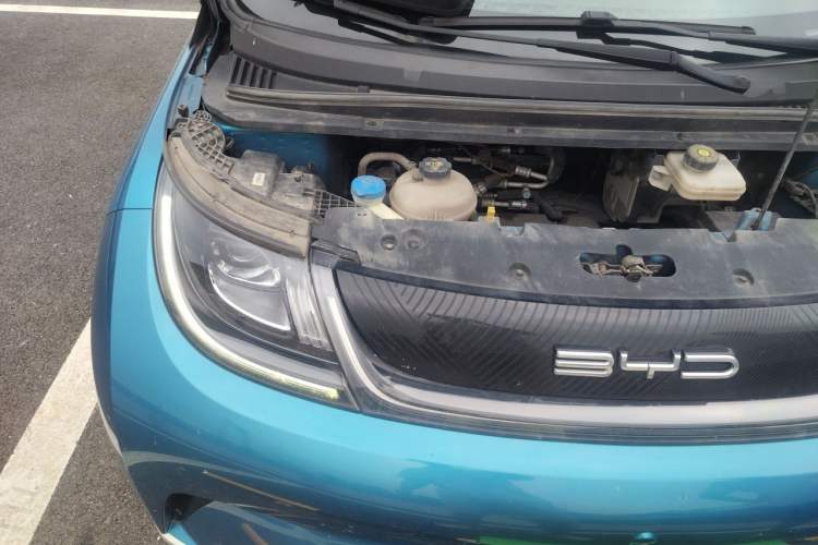 Used BYD Dolphin 2021 405 km Free Version Engine Bay Right
