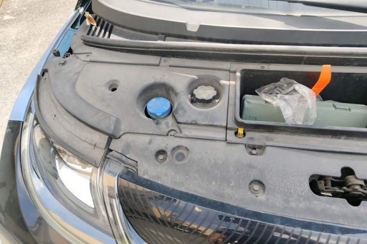 Used BYD Dolphin 2021 405 km Fashion Edition Engine Bay Right