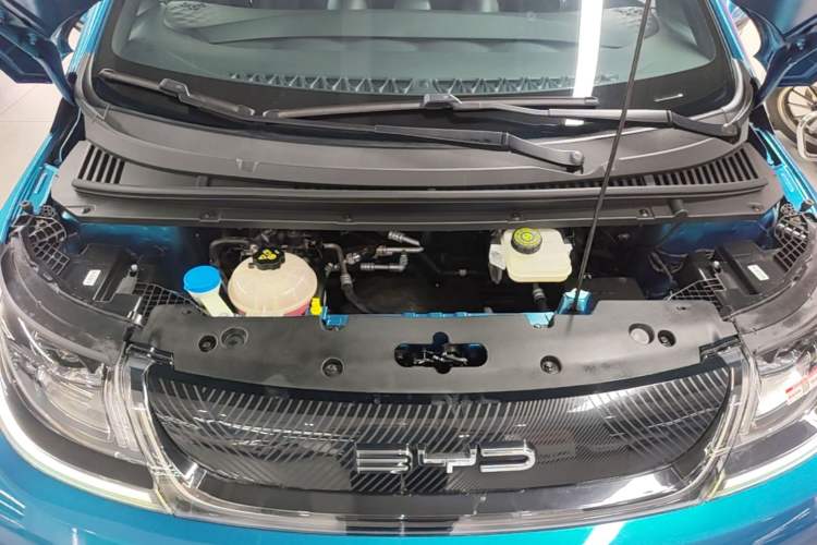 Used BYD Dolphin 2021 405 km Fashion Edition Engine Bay