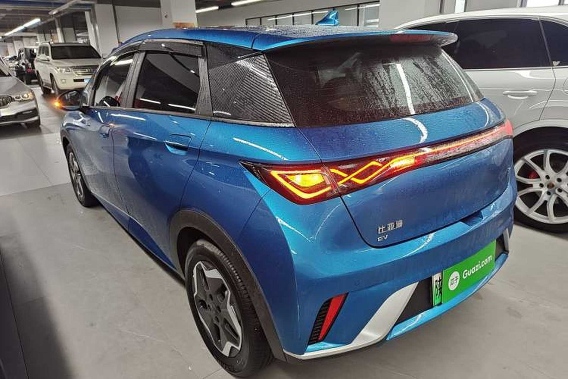 Used BYD Dolphin 2021 405 km Fashion Edition Exterior 2